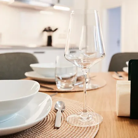 Apartman Olive - 3x Kingsize Bedrooms - Free Parking