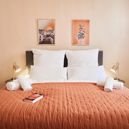 Olive - 3x Kingsize Bedrooms - Free Parking 公寓 *