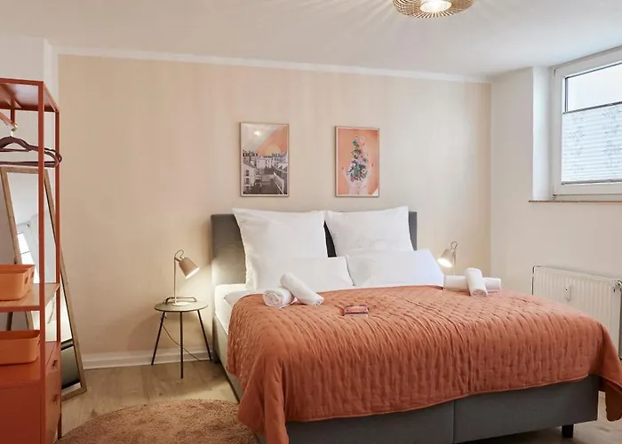 Olive - 3x Kingsize Bedrooms - Free Parking 公寓 *